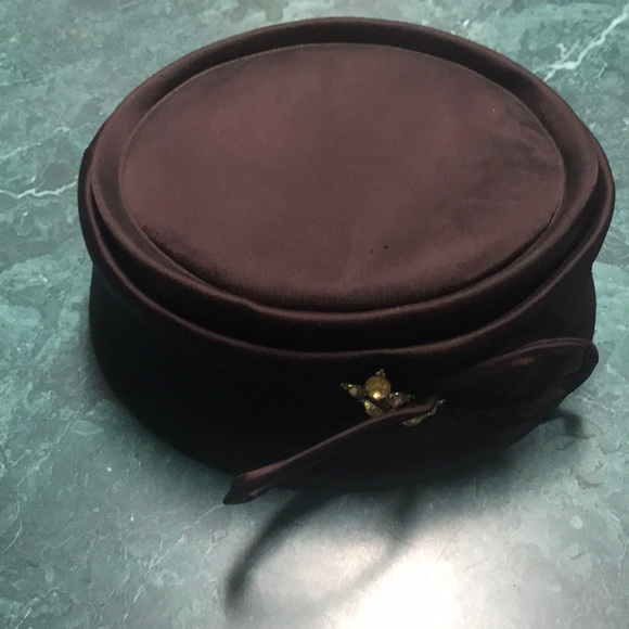 Antique Hat - Picture 1 of 2